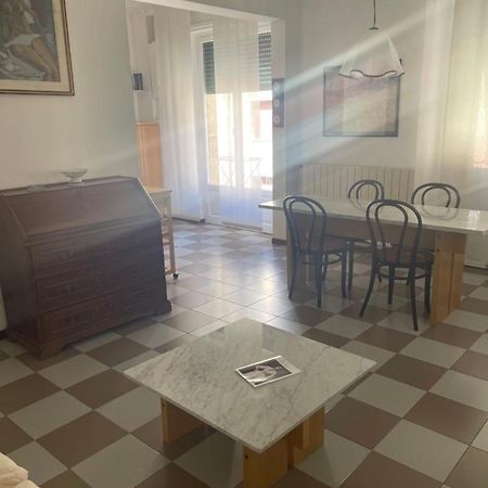 Central Home La Spezia Zewnętrze zdjęcie